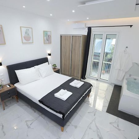 Apollo 2 Bd Jacuzzi Suite Athen Eksteriør bilde